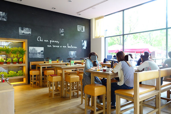 Vapiano Taichung1：VAPiANO台中店 ~ 近勤美誠品綠園道．義大利麵．燉飯