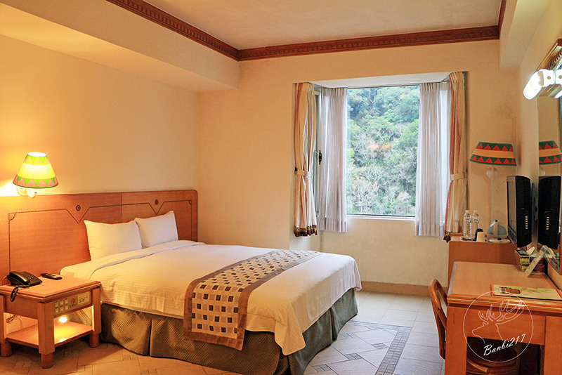 Banbi217 美食旅遊: [台東南橫旅遊住宿]到天使居住的地方旅行:天龍溫泉飯店,天龍吊橋,霧鹿部落砲台公園,利稻,向陽(邀約)