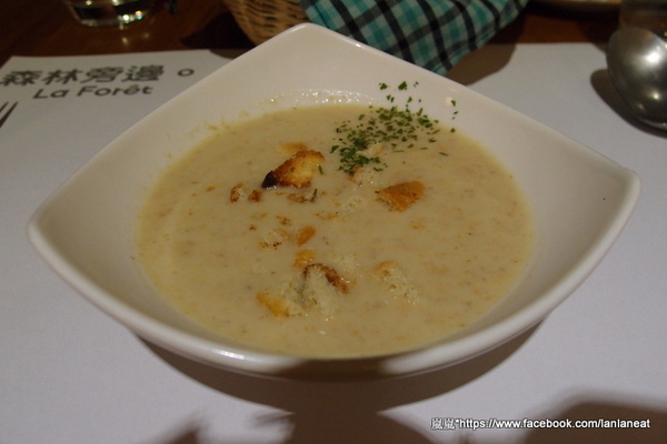 森林旁邊 La Foret(英才館):<口碑券>【台中西區】森林旁邊 La Foret(英才館)-大推每天新鮮直送的超鮮美貽貝!