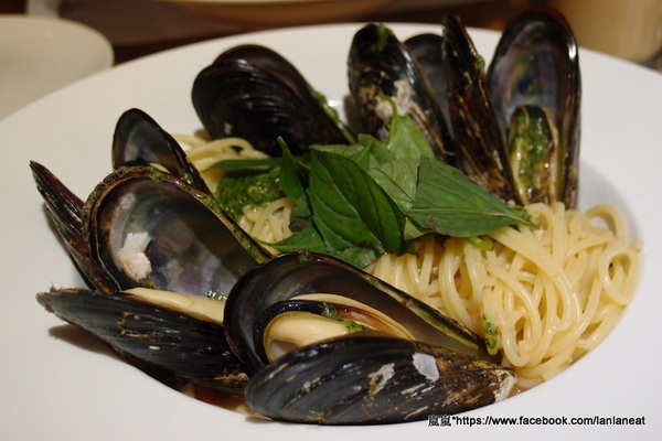森林旁邊 La Foret(英才館):<口碑券>【台中西區】森林旁邊 La Foret(英才館)-大推每天新鮮直送的超鮮美貽貝!