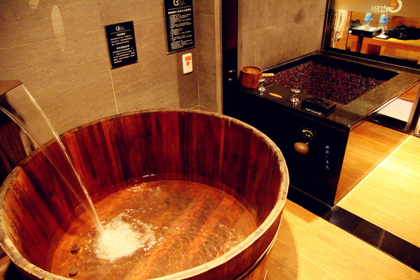 金都精緻溫泉飯店:【台北市北投區。溫泉飯店】 金都精緻溫泉飯店 天冷了 開始尋找泡湯來享受囉~