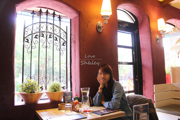 許莉。米塔義式廚房