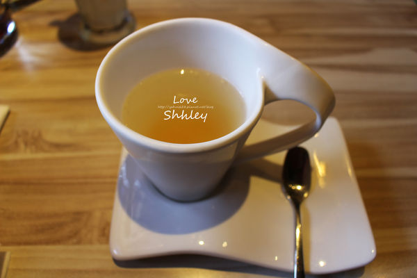 許莉。米塔義式廚房