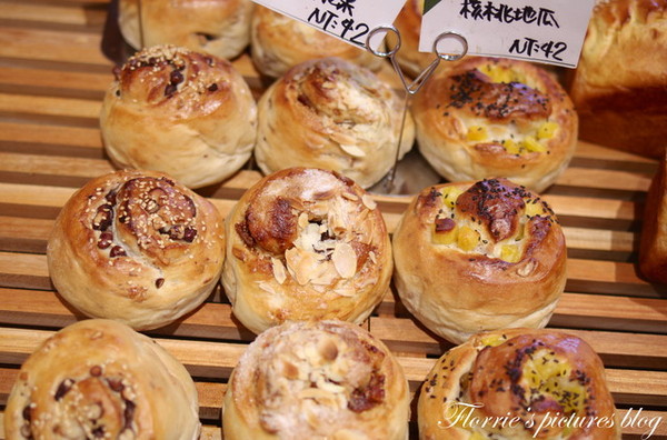 麥嵐綺麵包:試吃~麥嵐綺麵包Mélanger~野上師傅的新品牌,德式烤布丁與Baguette是我的最愛丫