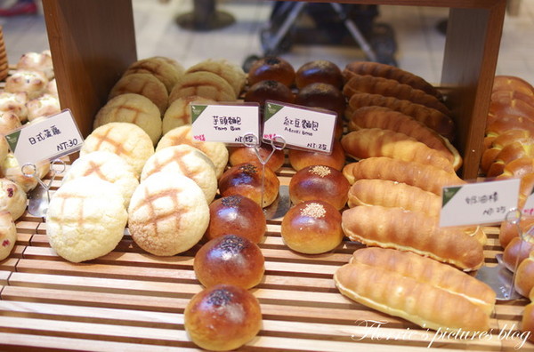 麥嵐綺麵包:試吃~麥嵐綺麵包Mélanger~野上師傅的新品牌,德式烤布丁與Baguette是我的最愛丫