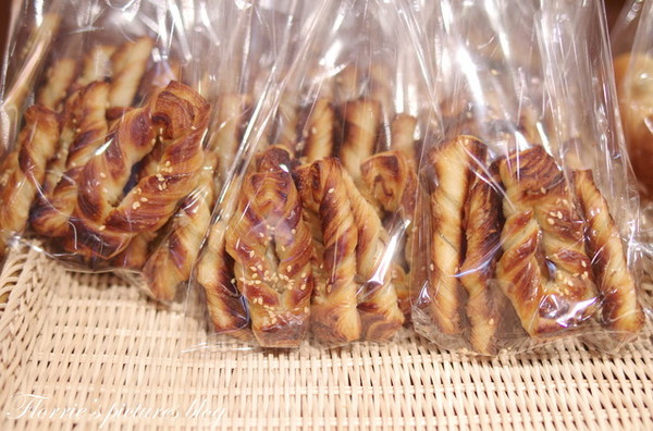 麥嵐綺麵包:試吃~麥嵐綺麵包Mélanger~野上師傅的新品牌,德式烤布丁與Baguette是我的最愛丫