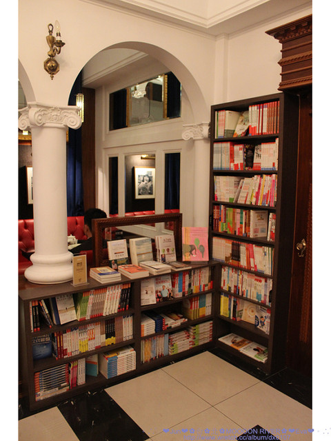 Moooon River Cafe & Books:【食記】oO。。台北 內湖 Moooon River Cafe & Books 這不是圖書館?!嚇~居然是用餐的地方!!假文青必來聖地!。o○。