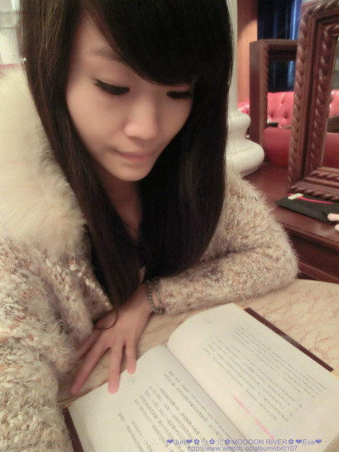 Moooon River Cafe & Books:【食記】oO。。台北 內湖 Moooon River Cafe & Books 這不是圖書館?!嚇~居然是用餐的地方!!假文青必來聖地!。o○。