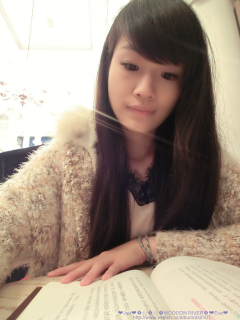 Moooon River Cafe & Books:【食記】oO。。台北 內湖 Moooon River Cafe & Books 這不是圖書館?!嚇~居然是用餐的地方!!假文青必來聖地!。o○。