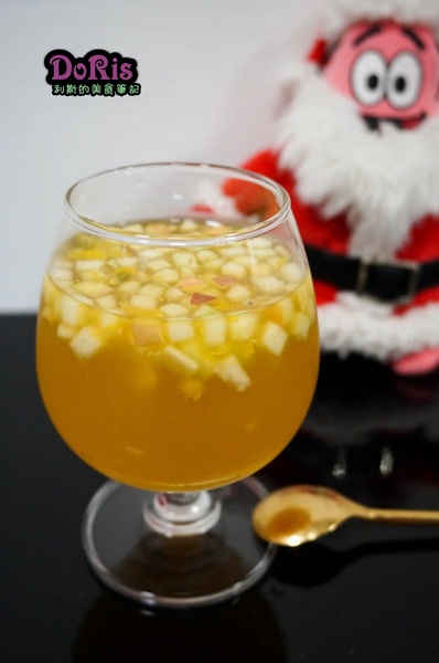 嗆司果茶(台北微風店):手搖飲料 瓶罐裝 喝不完也能帶著走-嗆司果茶(台北微風店)