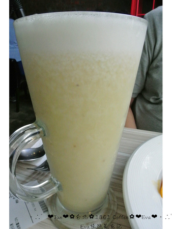 1861 caffe：【食記－邀約】oO。台北　西門町　1861 Caffe　花生麻糬煎餅、西門町下午茶首選、姐妹聚會、平價下午茶　西門町下午茶的新勢力，這家絕對不能錯過～。o○。