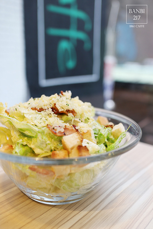 Banbi217 美食旅遊: 1861 caffe 西門町咖啡館餐廳,菜單,義大利麵,厚煎餅,燉飯,Pizza披薩,下午茶(捷運西門站)[邀約]