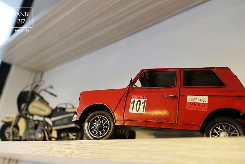 Banbi217 美食旅遊: 1861 caffe 西門町咖啡館餐廳,菜單,義大利麵,厚煎餅,燉飯,Pizza披薩,下午茶(捷運西門站)[邀約]