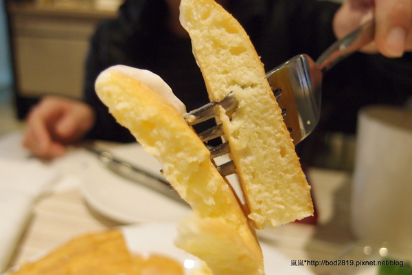 1861 caffe:【台北萬華】1861 caffe-西門町巷弄間的復古隱密小店,煎餅綿密美味(有點像鬆餅),義大利麵表現亮眼!下午茶好去處