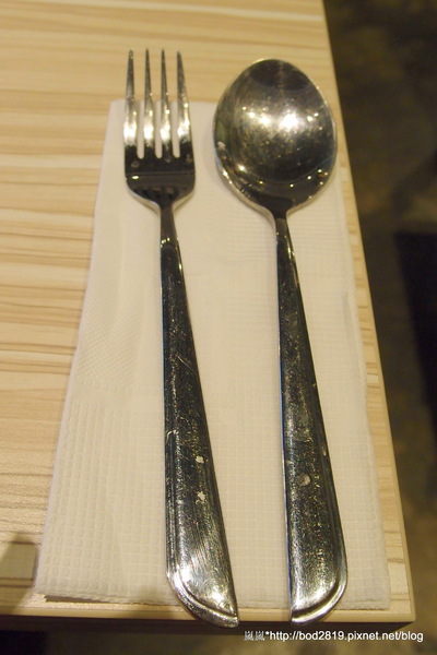 1861 caffe:【台北萬華】1861 caffe-西門町巷弄間的復古隱密小店,煎餅綿密美味(有點像鬆餅),義大利麵表現亮眼!下午茶好去處