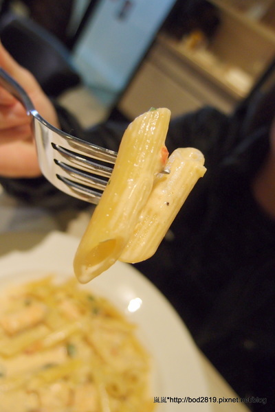 1861 caffe:【台北萬華】1861 caffe-西門町巷弄間的復古隱密小店,煎餅綿密美味(有點像鬆餅),義大利麵表現亮眼!下午茶好去處