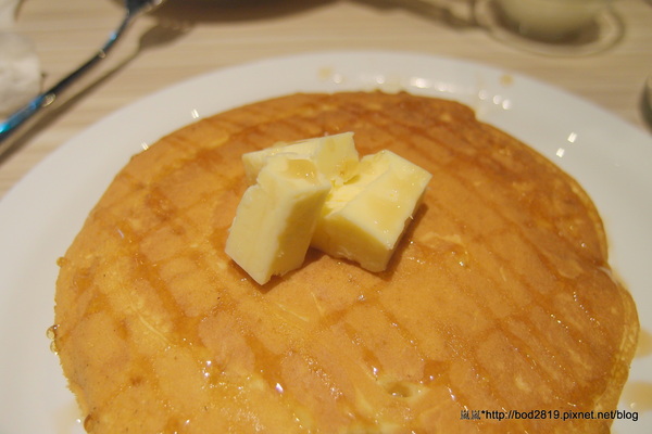 1861 caffe:【台北萬華】1861 caffe-西門町巷弄間的復古隱密小店,煎餅綿密美味(有點像鬆餅),義大利麵表現亮眼!下午茶好去處