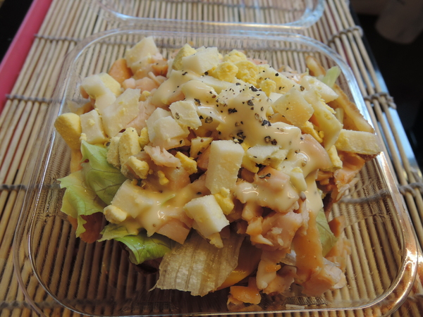 鬍扯瓦夫：1021218[官本金文愛台灣口碑券第23彈]鬍扯瓦夫HU CHU WAFFLE兩位甜心美女讓比利時小鬆餅美味中有著濃濃的台灣人情味