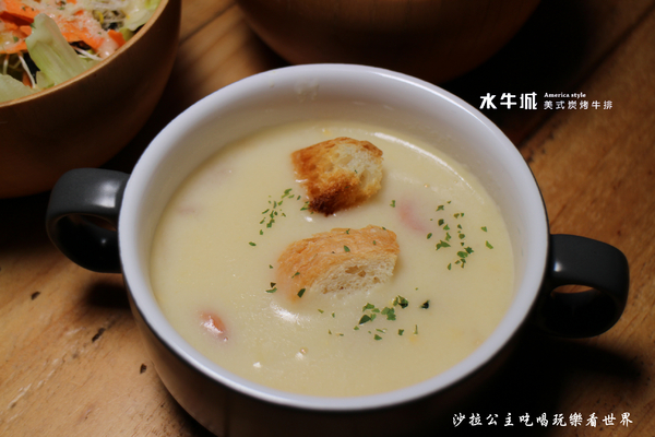 水牛城美式碳烤牛排(台北店):大份量美食『水牛城美式碳烤牛排』20盎司牛肋排/捷運古亭站