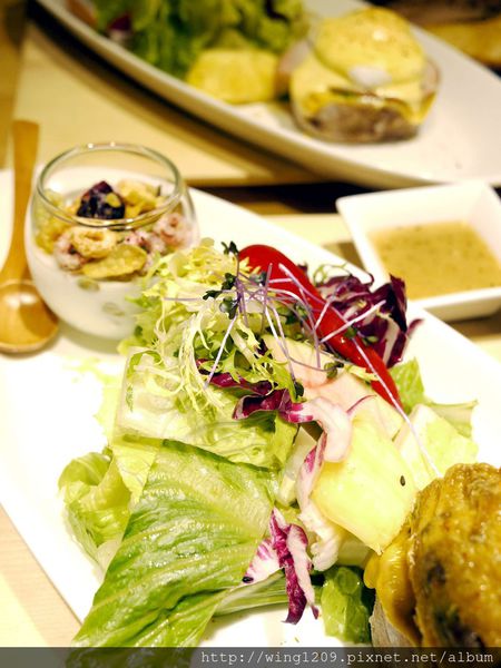 鬥牛士Brunch牛排：牛排店也賣起豐盛早午餐。【鬥牛士Brunch&牛排】