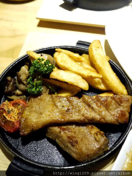 鬥牛士Brunch牛排：牛排店也賣起豐盛早午餐。【鬥牛士Brunch&牛排】