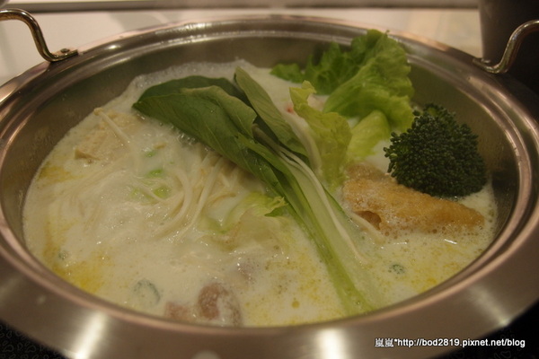 犢家私房火鍋料理：＜團購券＞【台中南屯】犢家私房火鍋料理－團購打折品質也打折嗎？原價不太划算