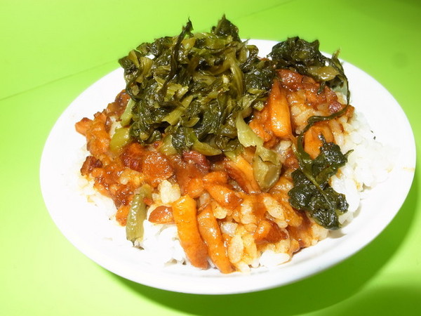 阿牛牛肉麵：＜台北｜牛肉麵＞２０１３清燉牛肉麵冠軍！！！阿牛牛肉麵