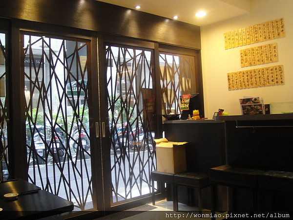 魚小町刺身/生魚片丼飯專賣店:【台北大安】食材新鮮又好吃 ★★ 魚小町刺身/生魚片丼飯專賣店 ★★