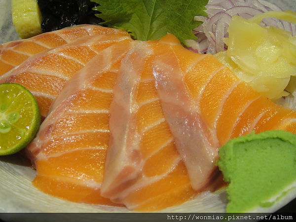 魚小町刺身/生魚片丼飯專賣店：【台北大安】食材新鮮又好吃 ★★ 魚小町刺身/生魚片丼飯專賣店 ★★