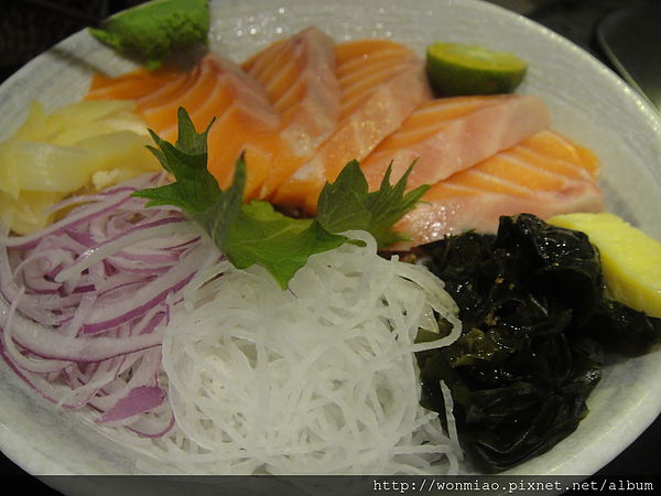 魚小町刺身/生魚片丼飯專賣店:【台北大安】食材新鮮又好吃 ★★ 魚小町刺身/生魚片丼飯專賣店 ★★