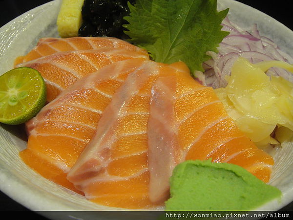 魚小町刺身/生魚片丼飯專賣店：【台北大安】食材新鮮又好吃 ★★ 魚小町刺身/生魚片丼飯專賣店 ★★