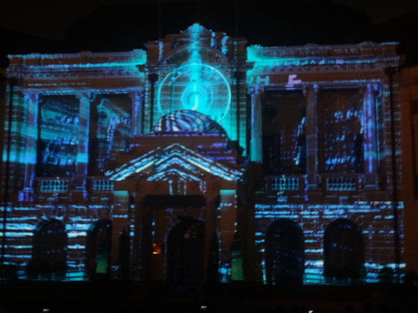 2013築光臺中3D光雕藝術節：1021101[官本金文愛台灣]臺灣首創2013築光臺中3D光雕藝術節把100年古蹟台中州廳生日慶典一同穿梭3D華麗的時光隧道