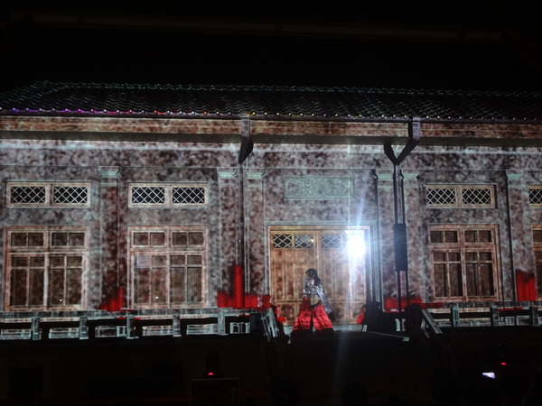 2013築光臺中3D光雕藝術節(演武場)：1021108[官本金文愛台灣]2013築光臺中3D光雕藝術節(演武場)劇情易懂解析度卻變差