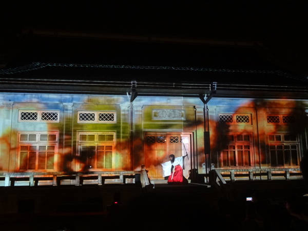 2013築光臺中3D光雕藝術節(演武場)：1021108[官本金文愛台灣]2013築光臺中3D光雕藝術節(演武場)劇情易懂解析度卻變差