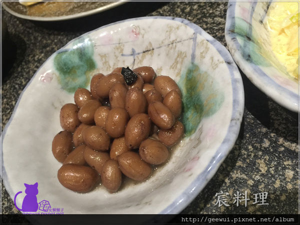 宸料理頂級日式料理:信義區美食 宸料理 極致工藝展現的超精緻無菜單料理!信義區最低調的奢華空間,最頂級的法式日本料理! 完美演繹台灣食材、日式精工、法式擺盤!