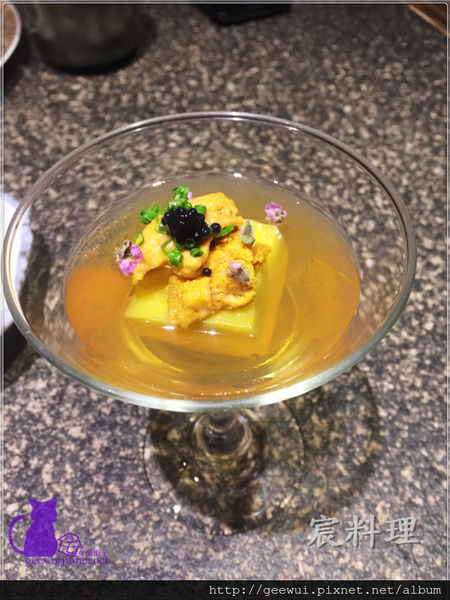 宸料理頂級日式料理:信義區美食 宸料理 極致工藝展現的超精緻無菜單料理!信義區最低調的奢華空間,最頂級的法式日本料理! 完美演繹台灣食材、日式精工、法式擺盤!