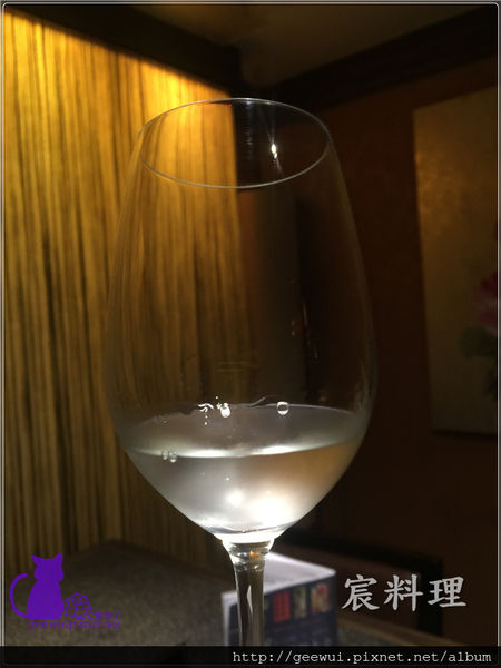 宸料理頂級日式料理:信義區美食 宸料理 極致工藝展現的超精緻無菜單料理!信義區最低調的奢華空間,最頂級的法式日本料理! 完美演繹台灣食材、日式精工、法式擺盤!