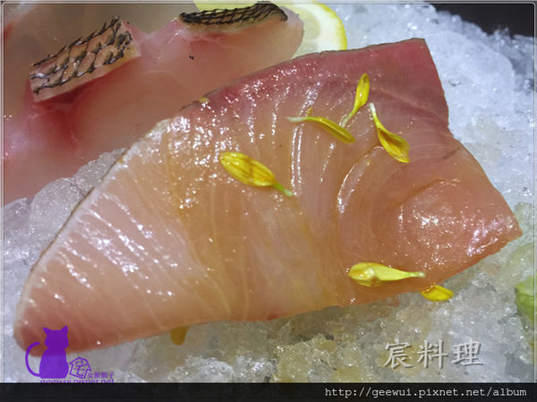 宸料理頂級日式料理:信義區美食 宸料理 極致工藝展現的超精緻無菜單料理!信義區最低調的奢華空間,最頂級的法式日本料理! 完美演繹台灣食材、日式精工、法式擺盤!