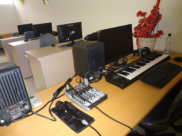 飲食宴樂：1021212[官本金文愛台灣口碑券第22彈]飲食宴樂品味高尚人生將傳奇台灣香檬帶入各式各樣的美食