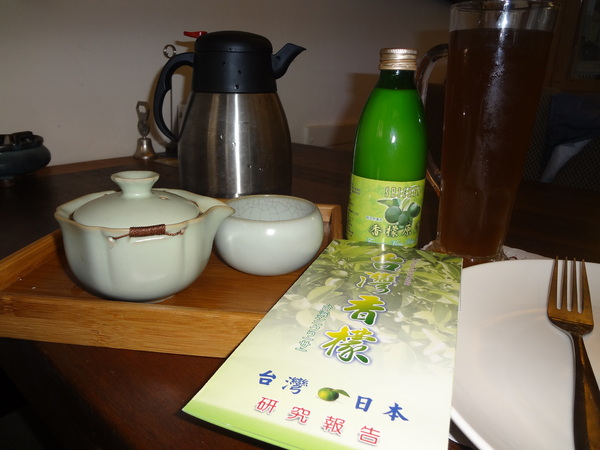 飲食宴樂：1021212[官本金文愛台灣口碑券第22彈]飲食宴樂品味高尚人生將傳奇台灣香檬帶入各式各樣的美食