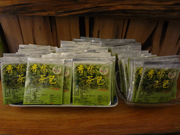 飲食宴樂：1021212[官本金文愛台灣口碑券第22彈]飲食宴樂品味高尚人生將傳奇台灣香檬帶入各式各樣的美食