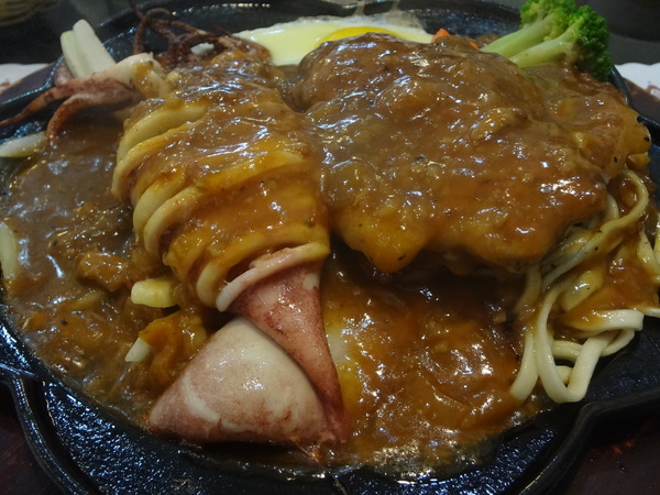 魔牛牛排館：1021126[官本金文愛台灣]魔牛牛排館老闆超有愛心不分貧富貴賤讓大家都能享用到滿滿愛心的排餐