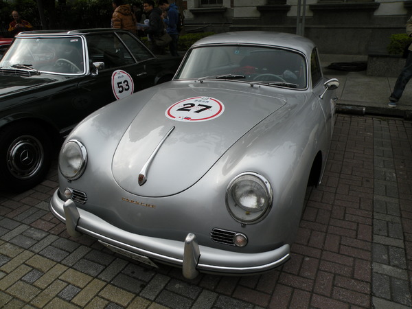 感謝臺灣2013 RALLY NIPPON古董車環台(臺中場)：1021128[官本金文愛台灣]2013 RALLY NIPPON古董車環台創辦人小林雄介感謝臺灣於日本311震災時大力協助賑災