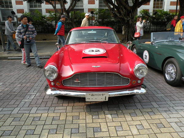 感謝臺灣2013 RALLY NIPPON古董車環台(臺中場)：1021128[官本金文愛台灣]2013 RALLY NIPPON古董車環台創辦人小林雄介感謝臺灣於日本311震災時大力協助賑災