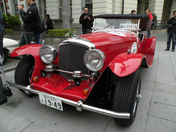 感謝臺灣2013 RALLY NIPPON古董車環台(臺中場)：1021128[官本金文愛台灣]2013 RALLY NIPPON古董車環台創辦人小林雄介感謝臺灣於日本311震災時大力協助賑災