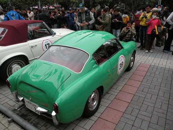 感謝臺灣2013 RALLY NIPPON古董車環台(臺中場)：1021128[官本金文愛台灣]2013 RALLY NIPPON古董車環台創辦人小林雄介感謝臺灣於日本311震災時大力協助賑災