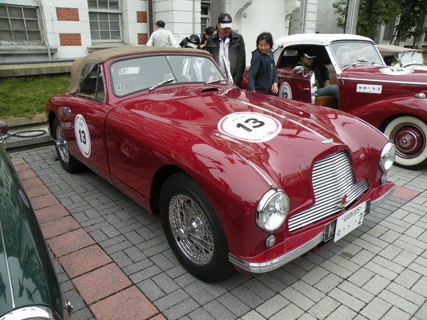 感謝臺灣2013 RALLY NIPPON古董車環台(臺中場)：1021128[官本金文愛台灣]2013 RALLY NIPPON古董車環台創辦人小林雄介感謝臺灣於日本311震災時大力協助賑災