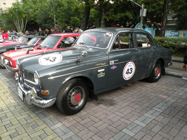 感謝臺灣2013 RALLY NIPPON古董車環台(臺中場)：1021128[官本金文愛台灣]2013 RALLY NIPPON古董車環台創辦人小林雄介感謝臺灣於日本311震災時大力協助賑災