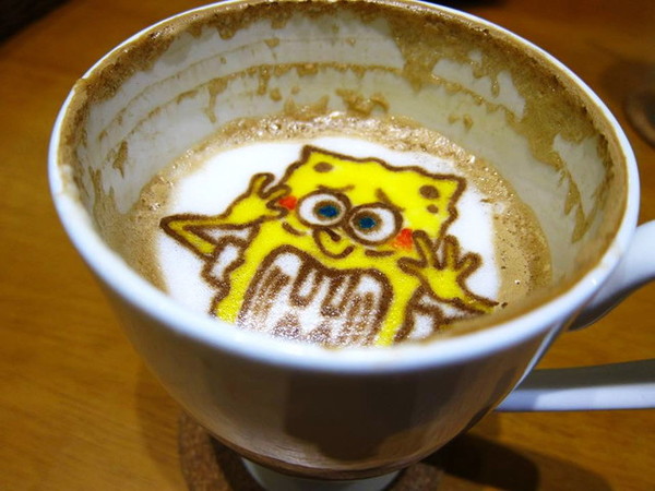 麥克菲咖啡館:<台中|西屯>限量客製化彩色拉花~超卡挖娃海綿飽飽拉花~麥克菲輕食咖啡 McFee Cafe