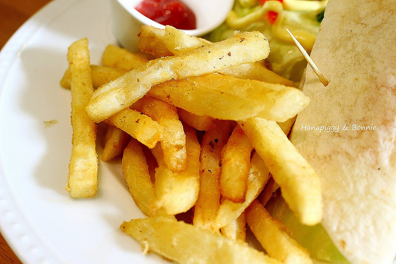 2014.04.27MCFee Cafe (44)